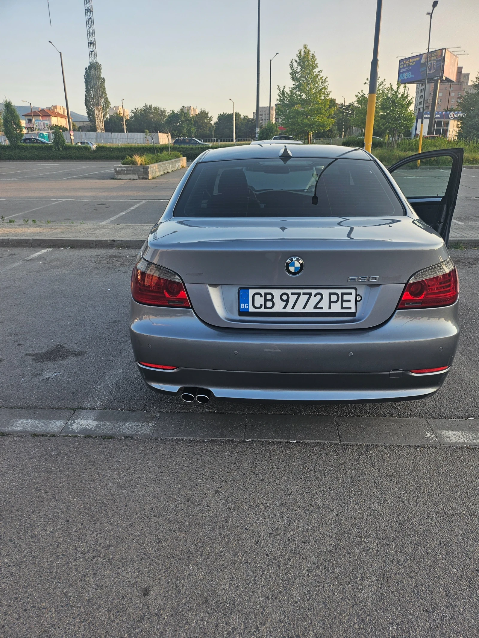 BMW 530 BMW 530d xDrive, снимка 2 - Автомобили и джипове - 55684139
