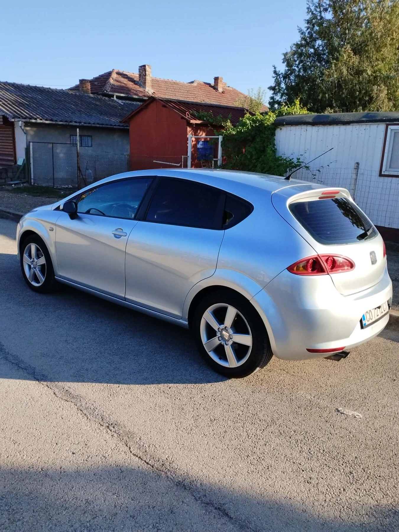 Seat Leon, снимка 4 - Автомобили и джипове - 55695925