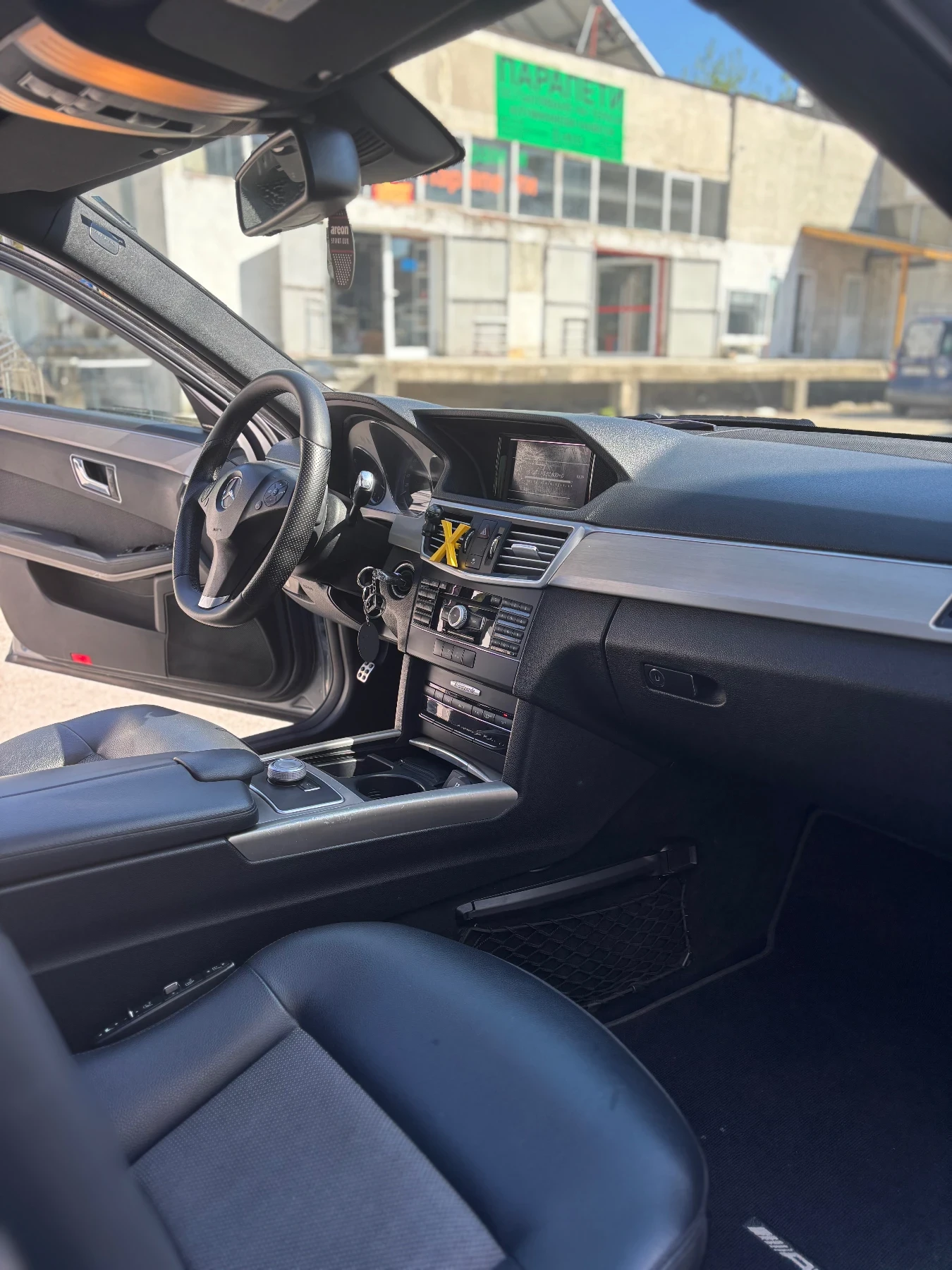 Mercedes-Benz E 350 E-350/ AMG PACK, снимка 7 - Автомобили и джипове - 55970471