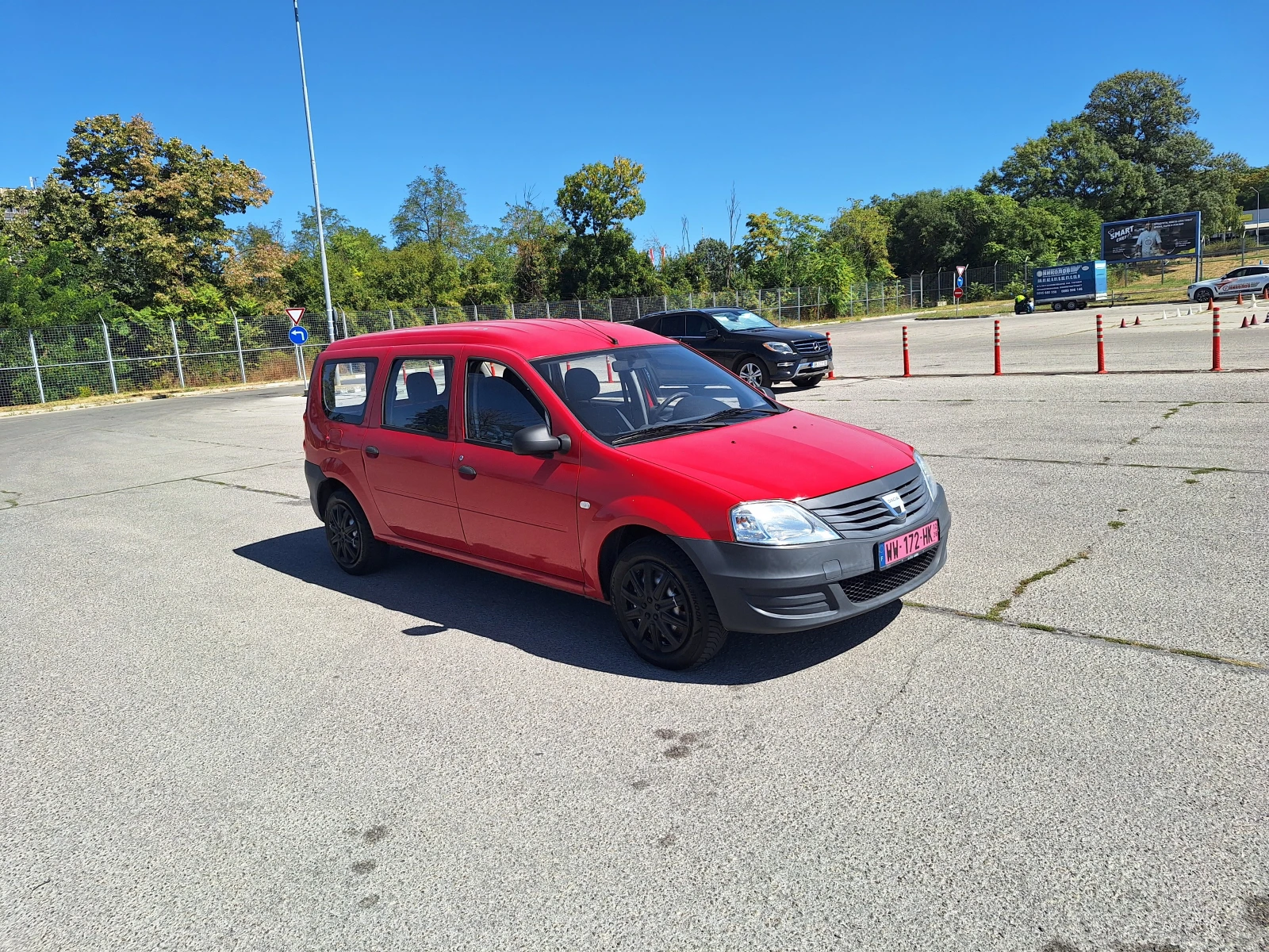 Dacia Logan ТОП  СЪСТОЯНИЕ , снимка 3 - Автомобили и джипове - 56004732