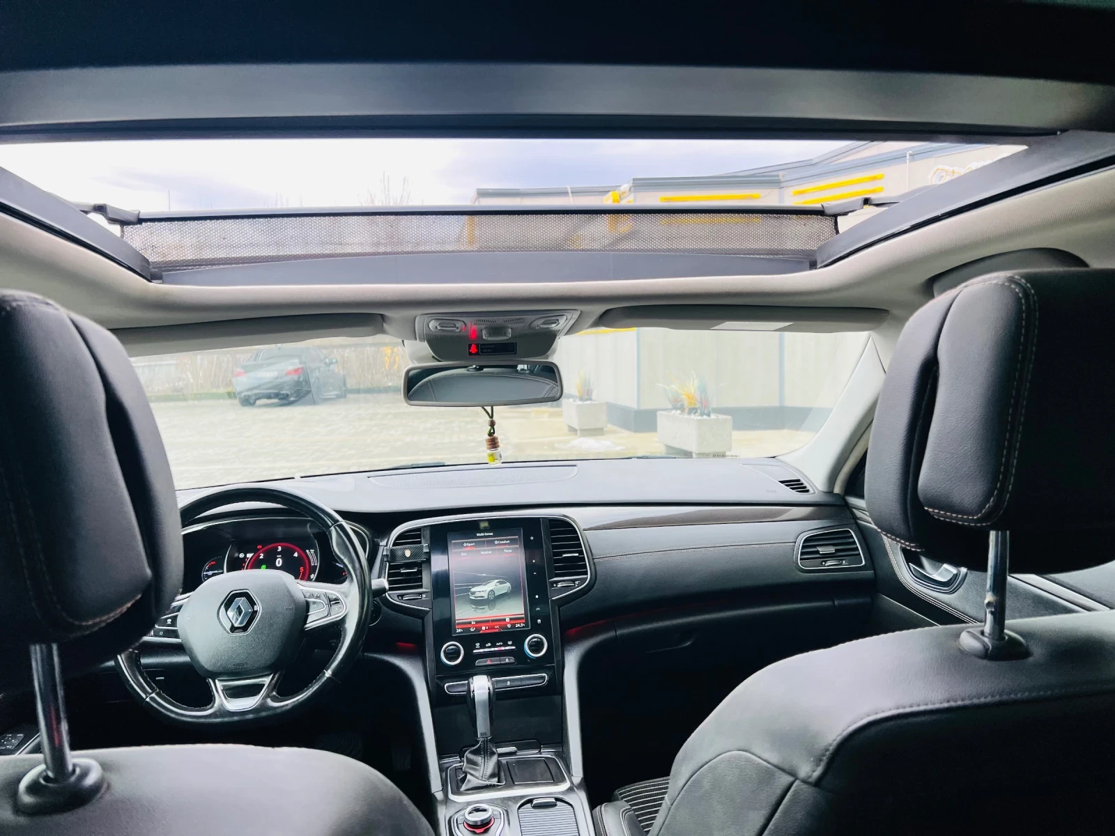 Renault Talisman 1.6 160 пано автомат, снимка 7 - Автомобили и джипове - 56010579