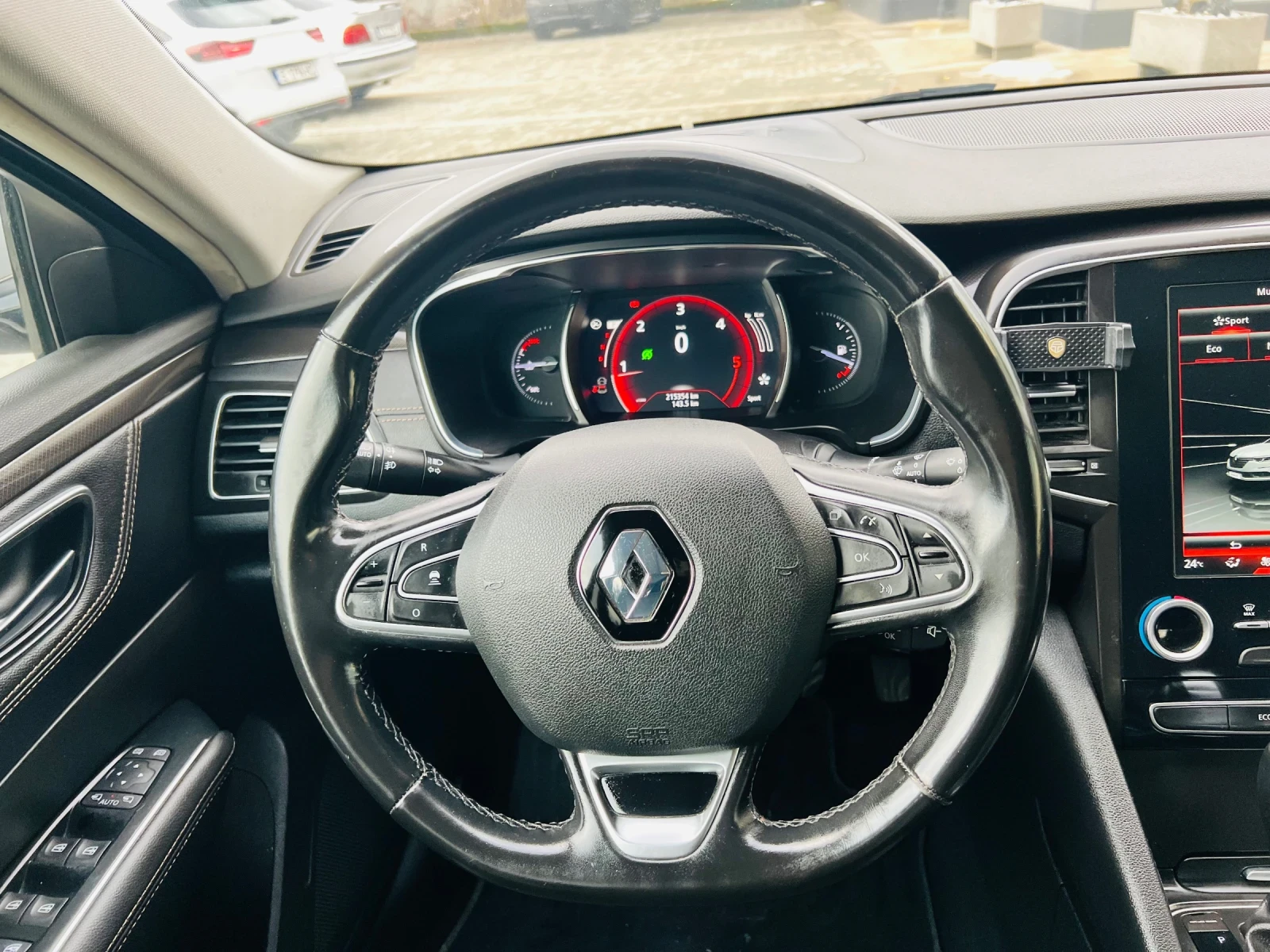 Renault Talisman 1.6 160 пано автомат, снимка 9 - Автомобили и джипове - 56010579