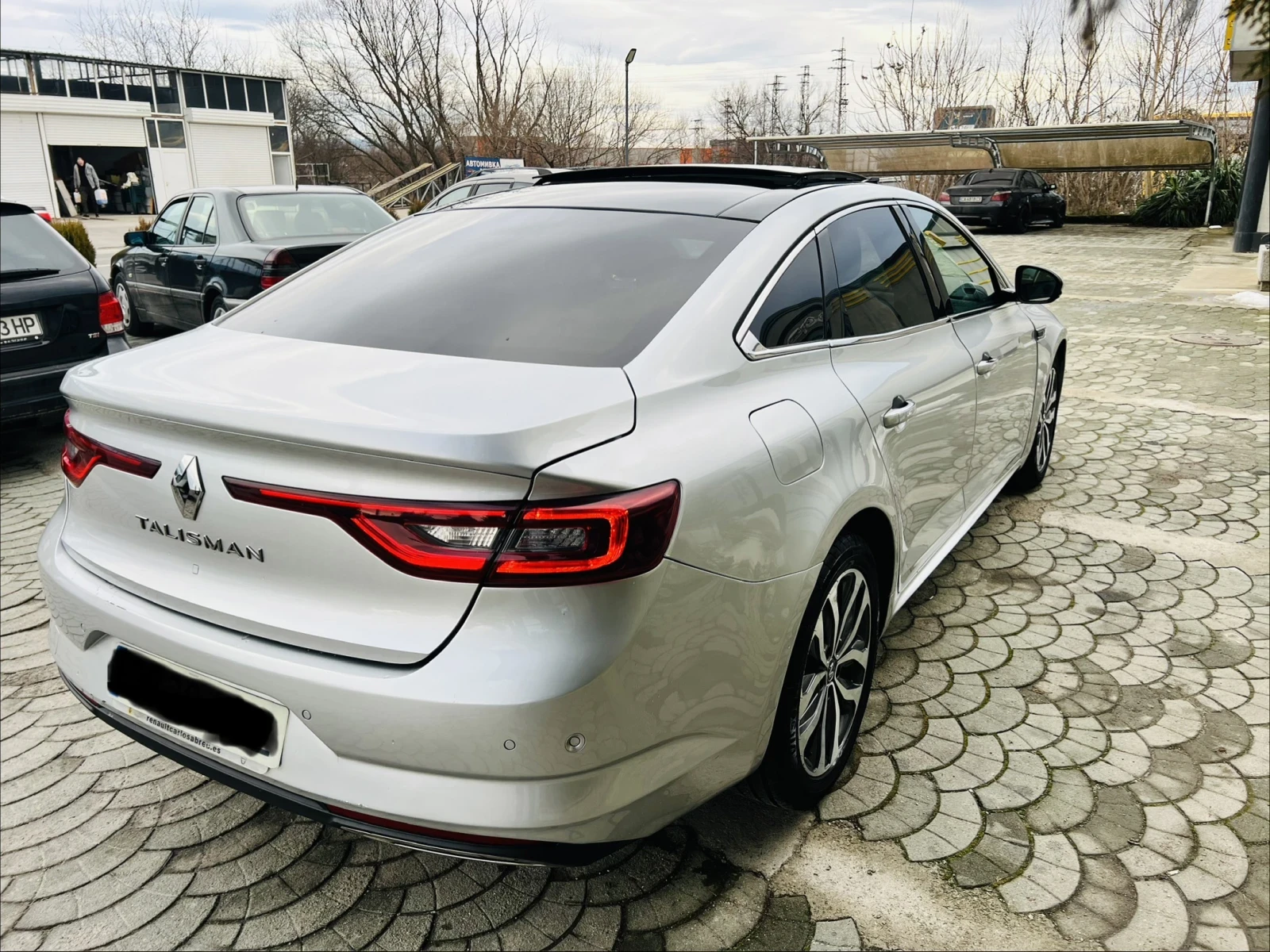 Renault Talisman 1.6 160 пано автомат, снимка 4 - Автомобили и джипове - 56010579
