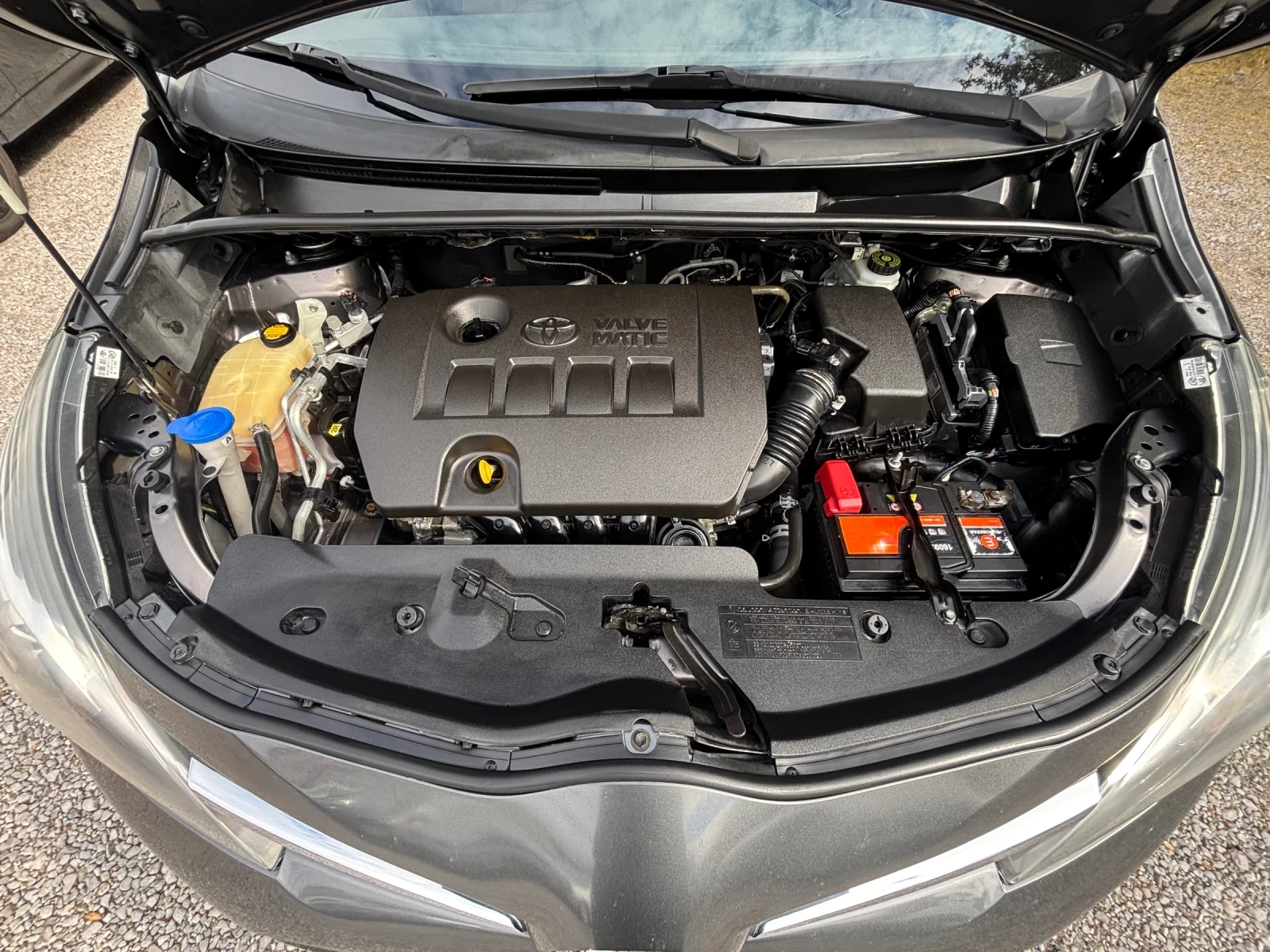 Toyota Verso 1.6 VАLVALE MATIC, снимка 15 - Автомобили и джипове - 56231527