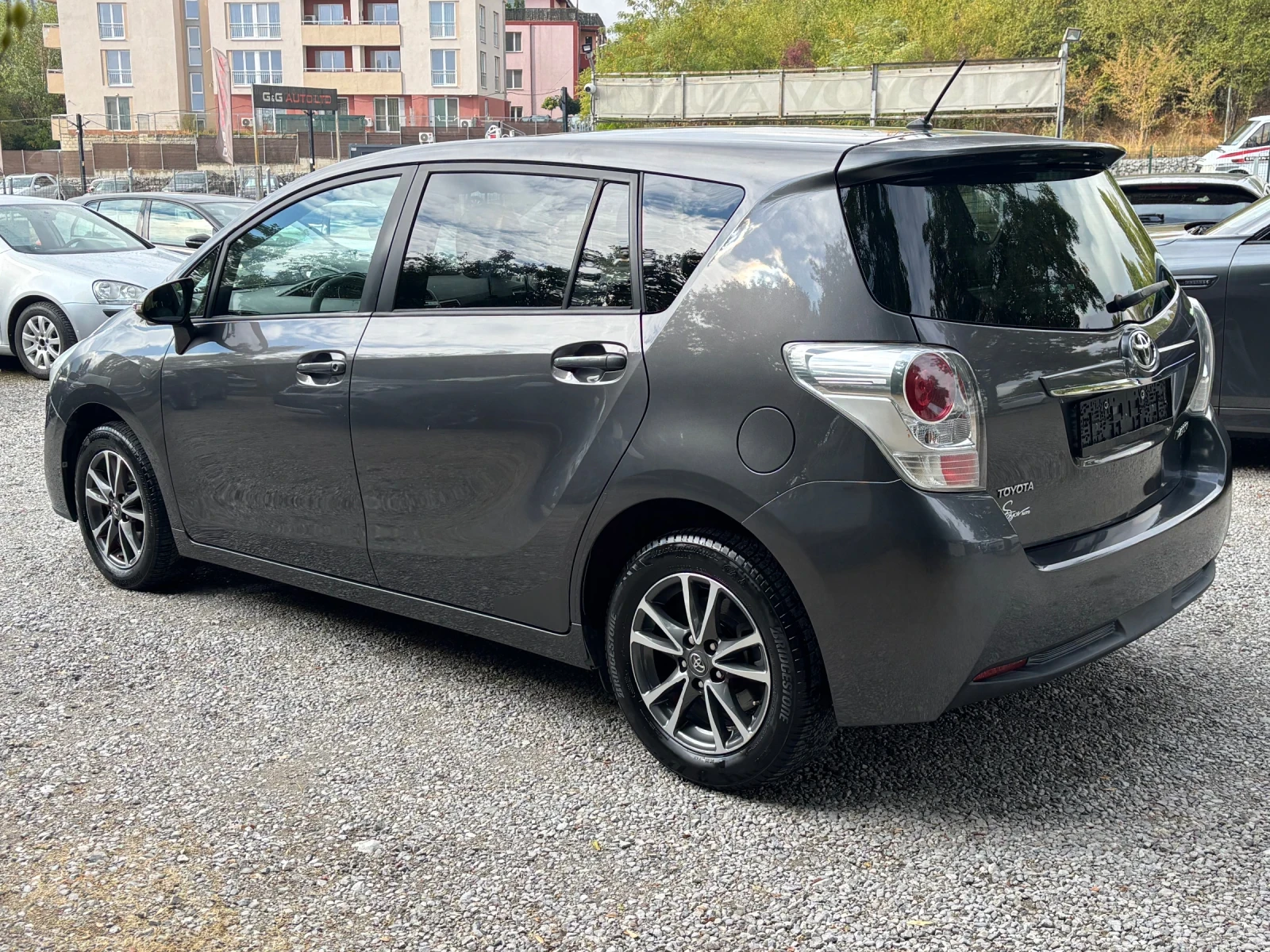 Toyota Verso 1.6 VАLVALE MATIC, снимка 4 - Автомобили и джипове - 56231527