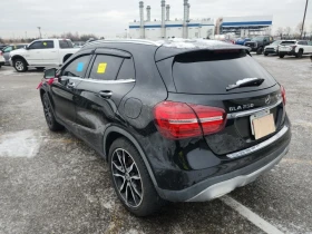 Mercedes-Benz GLA 250 4Matic* Keyless* Подгрев* Пано, снимка 6
