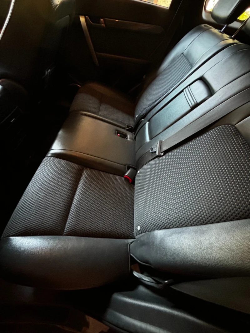 Chevrolet Captiva, снимка 5 - Автомобили и джипове - 52553035