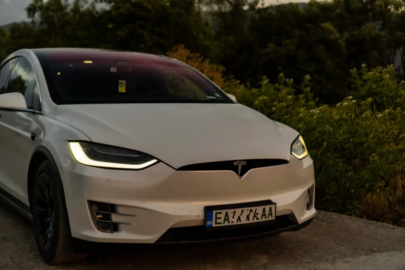 Tesla Model X Безплатно зареждане| EU| 6 седалки, снимка 9 - Автомобили и джипове - 52159881