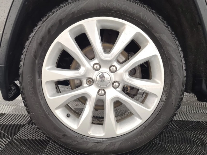 Jeep Grand cherokee 2017 LIMITED * CARFAX * БЕЗ ПЪРВОНАЧАЛНА ВНОСКА, снимка 17 - Автомобили и джипове - 53036106