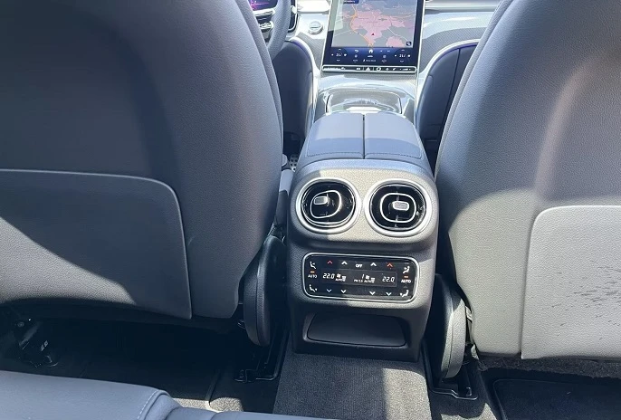 Mercedes-Benz GLC 450d 4Matic = AMG Line = Premium Plus Гаранция, снимка 13 - Автомобили и джипове - 55823114