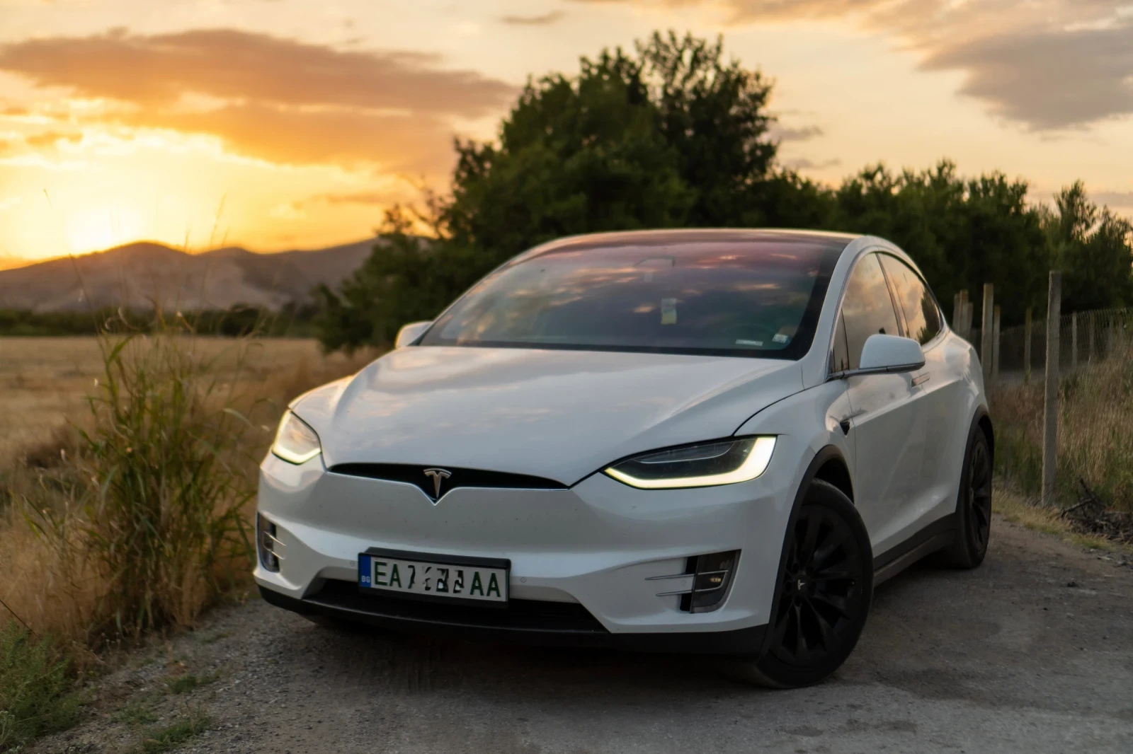 Tesla Model X Безплатно зареждане| EU| 6 седалки - изображение 4