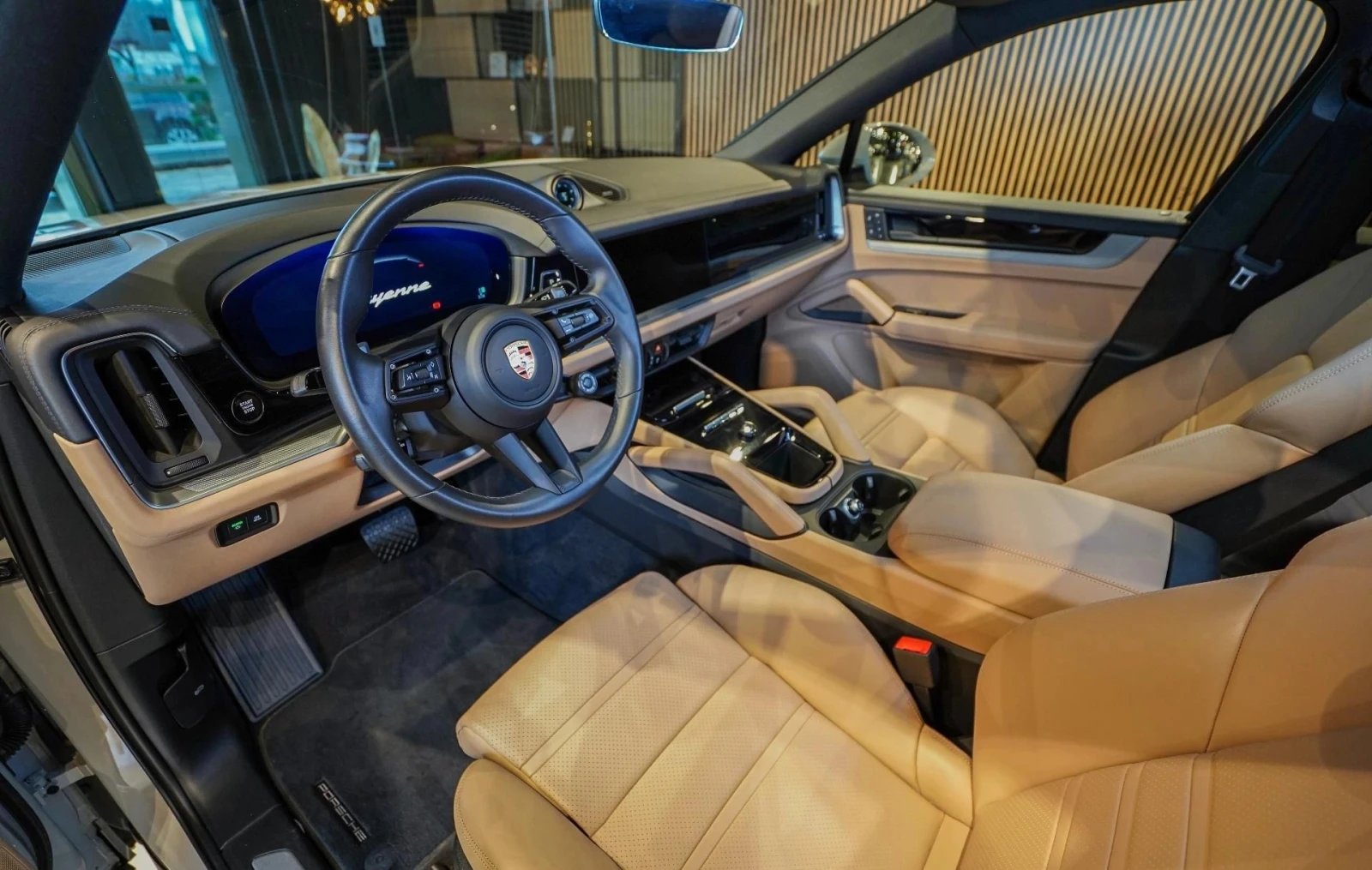 Porsche Cayenne Coupe 3.0 V6 E-Hybrid - изображение 10