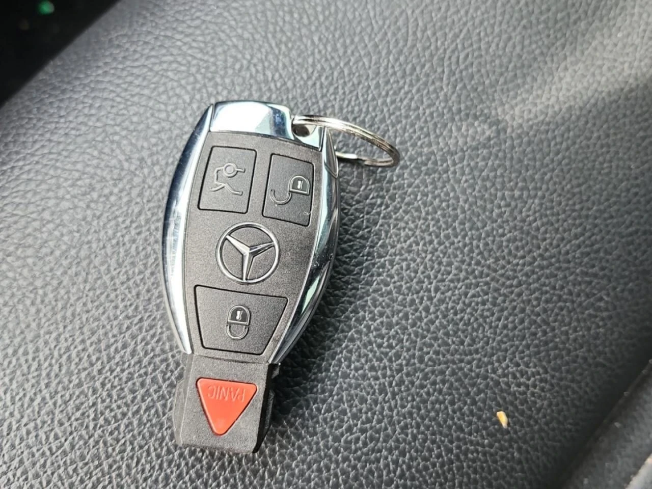 Mercedes-Benz GLA 250 4Matic* Keyless* Подгрев* Пано, снимка 11 - Автомобили и джипове - 54073112