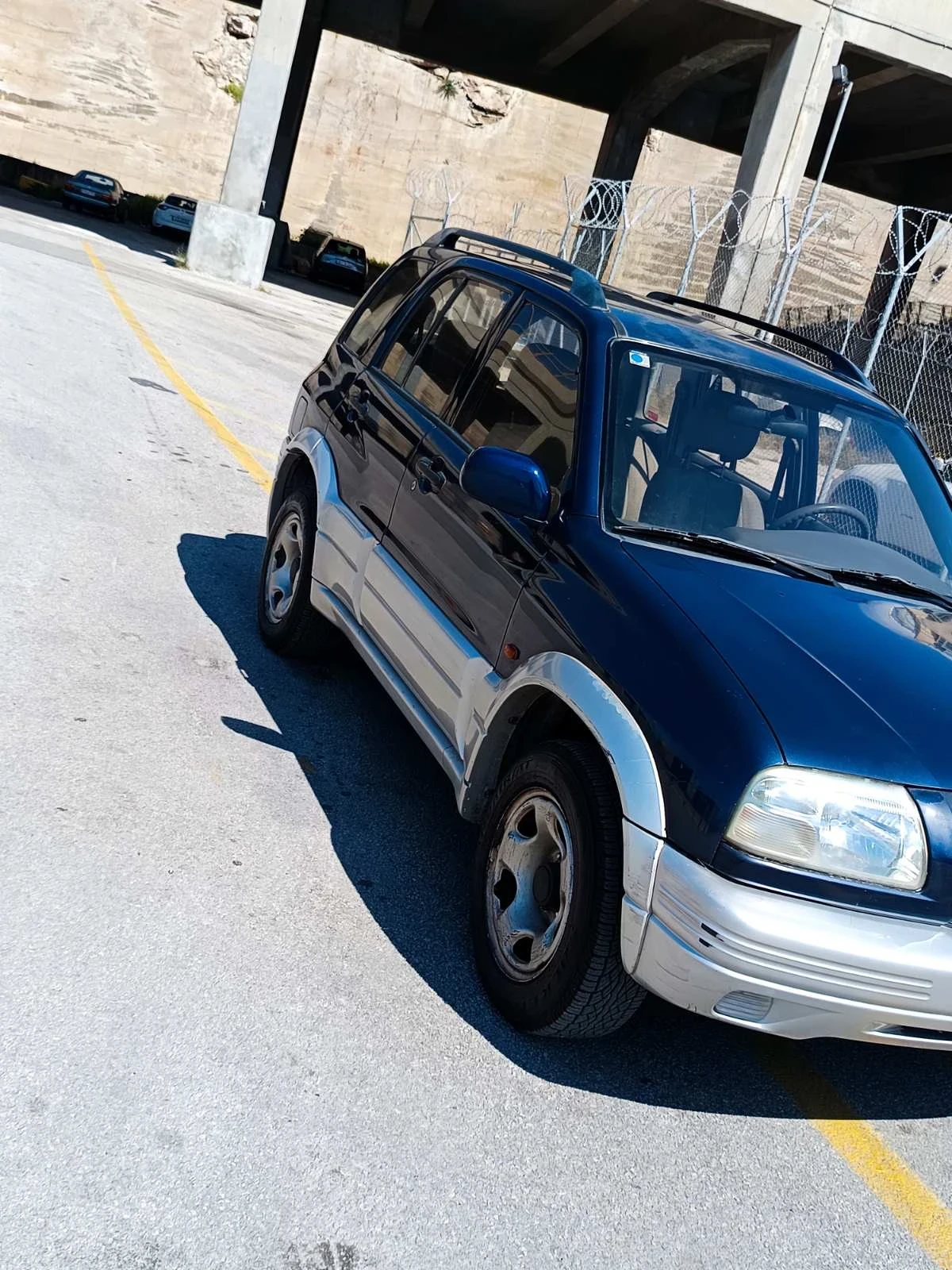 Suzuki Grand vitara 2.0 клима гърция топ, снимка 2 - Автомобили и джипове - 54210073