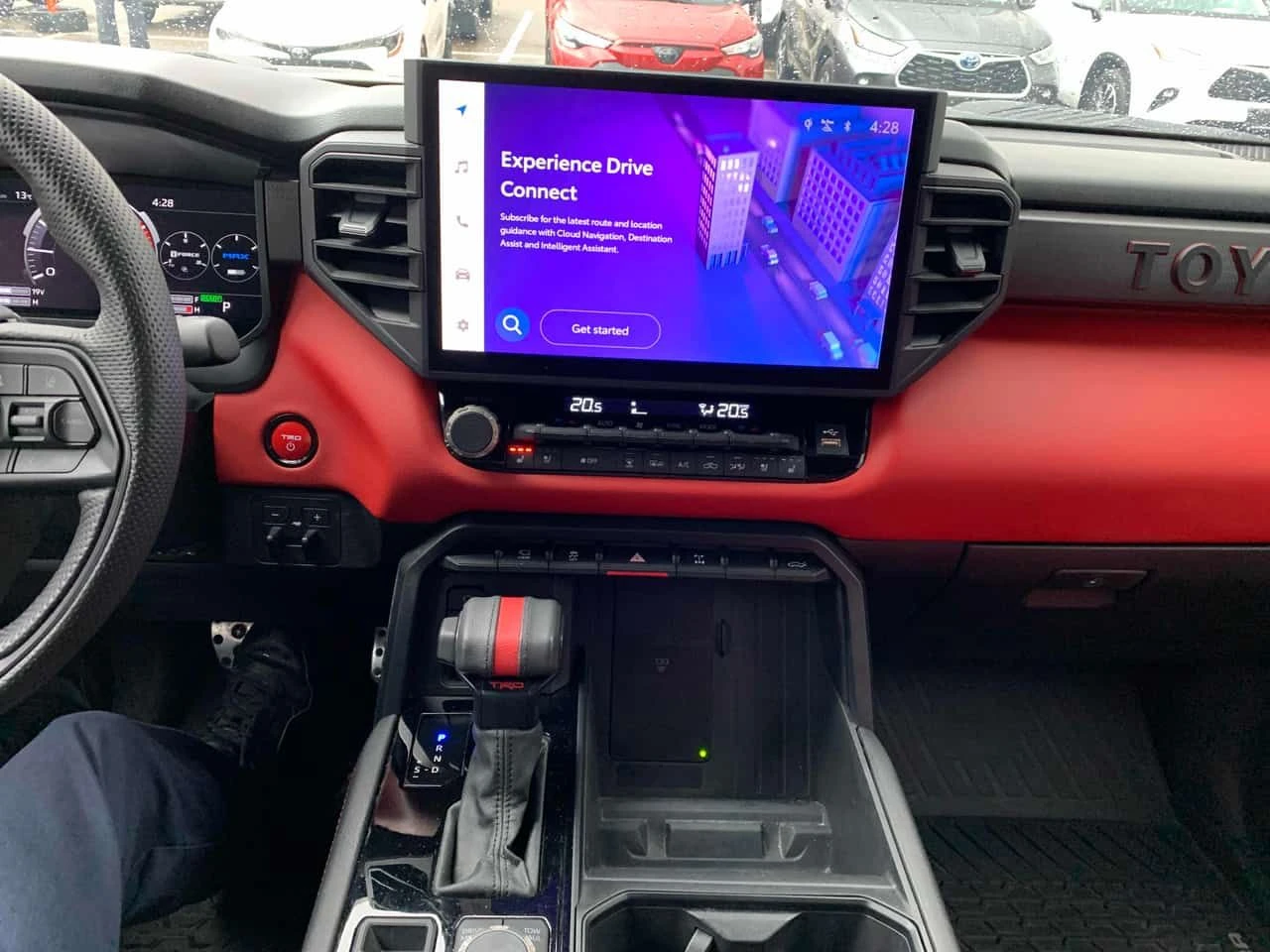 Toyota Tundra * Limited Hybrid * ДИСТРОНИК * 360 * ОБДУХВАНЕ, снимка 9 - Автомобили и джипове - 54585912