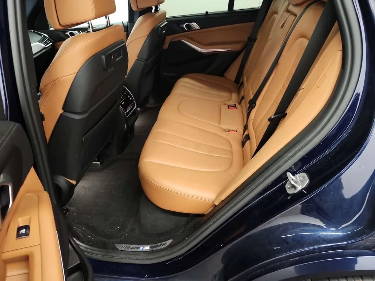 BMW X5 * xDrive40i * ПОДГРЕВИ * ПАНО * 2 КЛЮЧА * CARFAX *, снимка 11 - Автомобили и джипове - 54611680