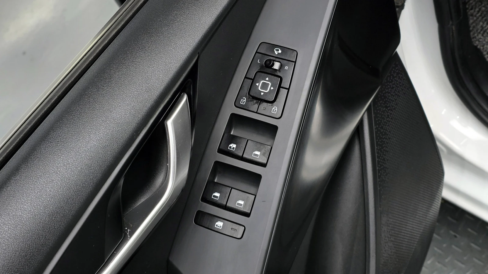 Kia Niro The All New Niro Hybrid Trendy | LED | NAVI , снимка 10 - Автомобили и джипове - 54781937