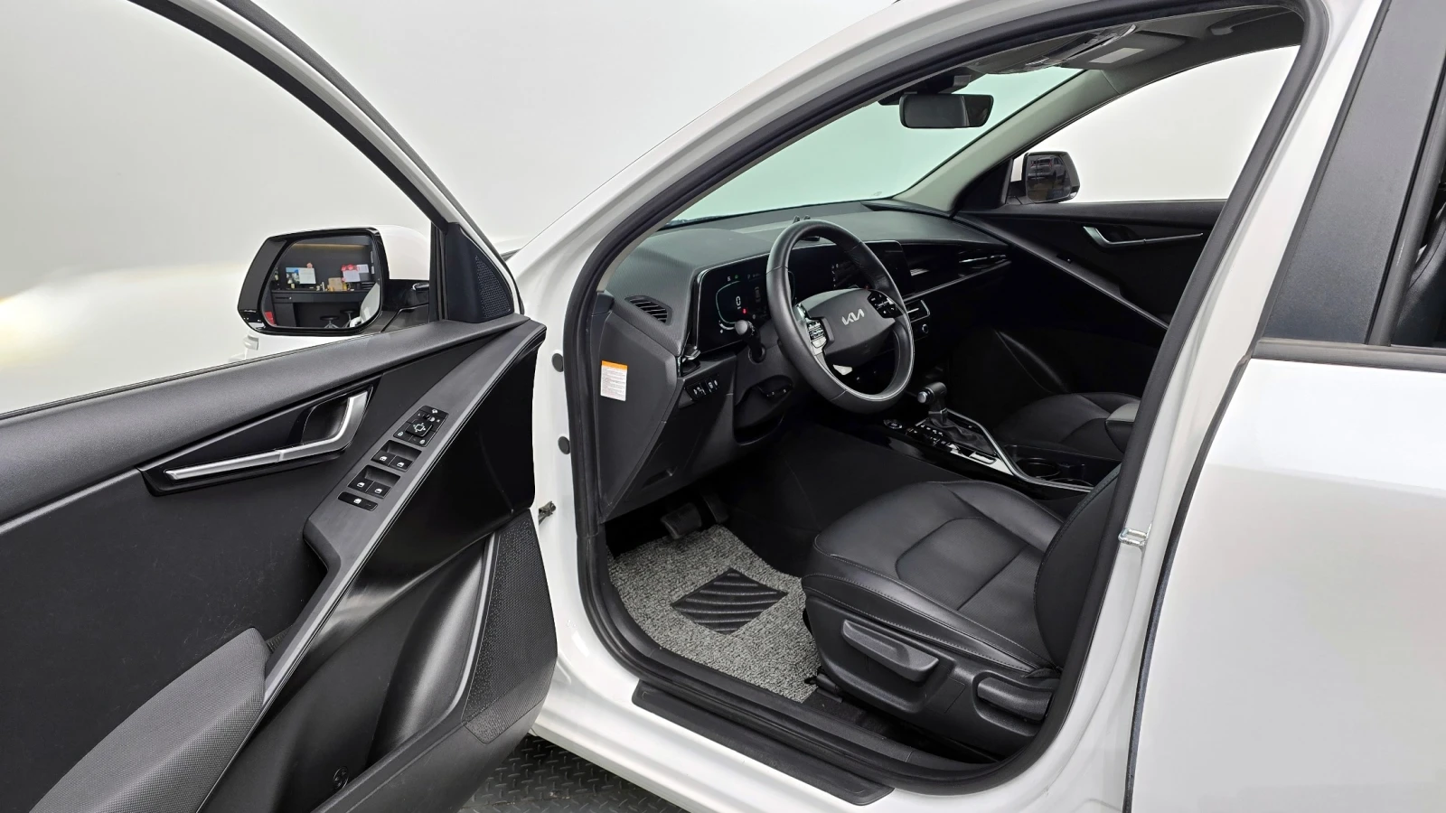 Kia Niro The All New Niro Hybrid Trendy | LED | NAVI , снимка 15 - Автомобили и джипове - 54781937