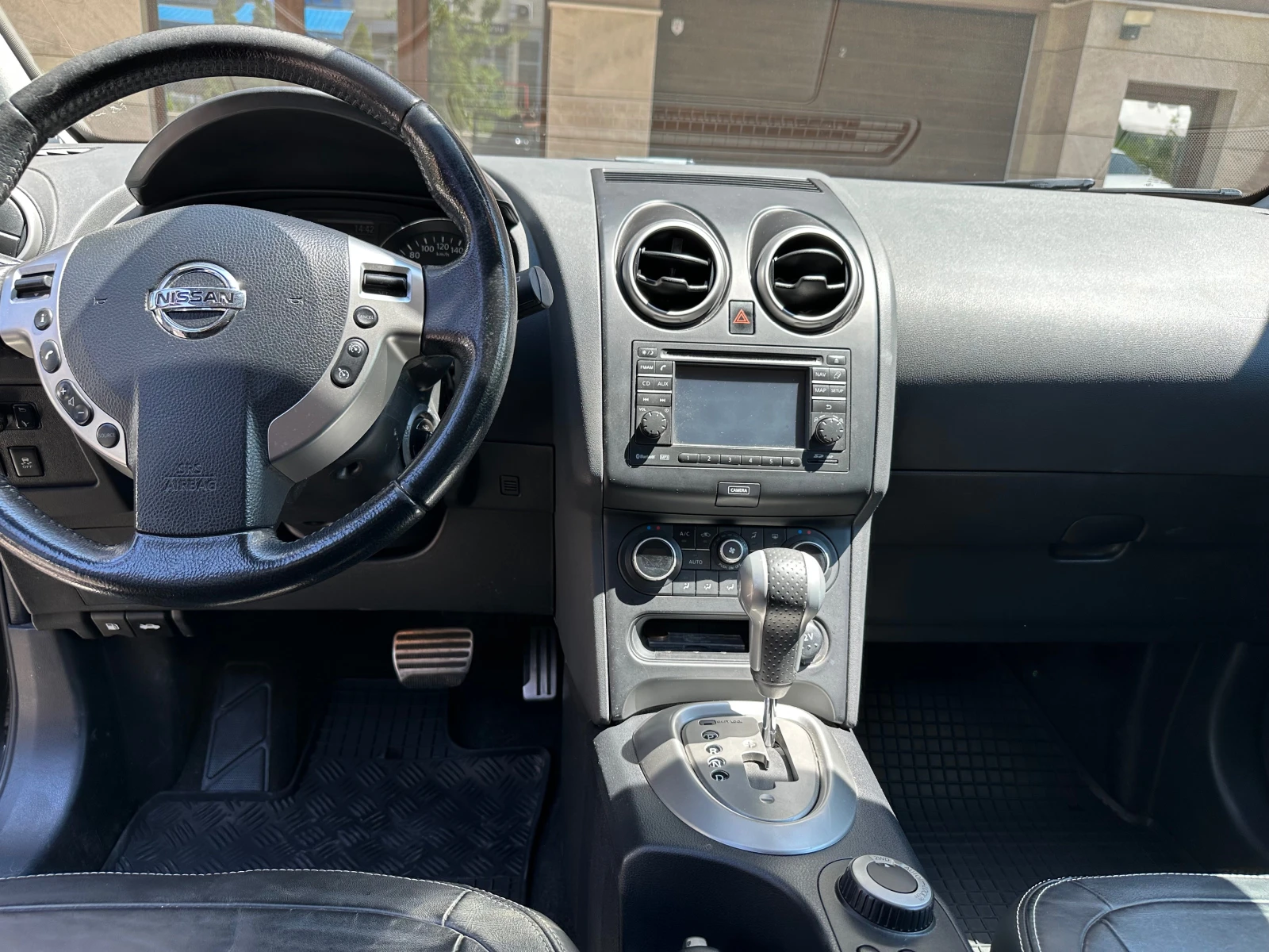 Nissan Qashqai 2.00 DCI/150К.С./Автоматик/4х4/TEKNA, снимка 7 - Автомобили и джипове - 54854797