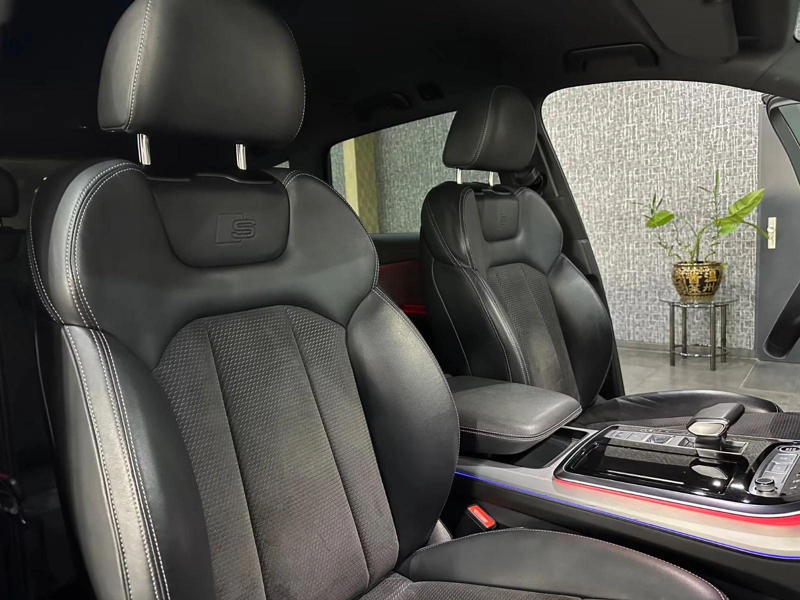 Audi Q7 45TDI/231HP/S-LINE/SOFT/360/KLESS/581z, снимка 11 - Автомобили и джипове - 55232004