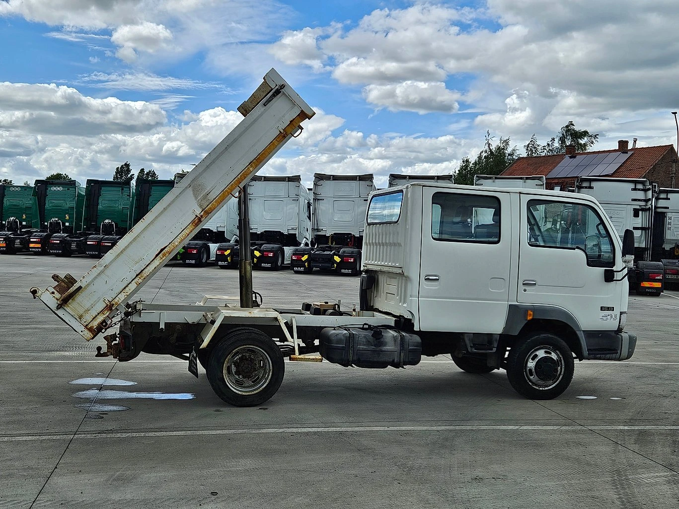 Nissan Capstar L3H2 САМОСВАЛ, снимка 4 - Бусове и автобуси - 54910511