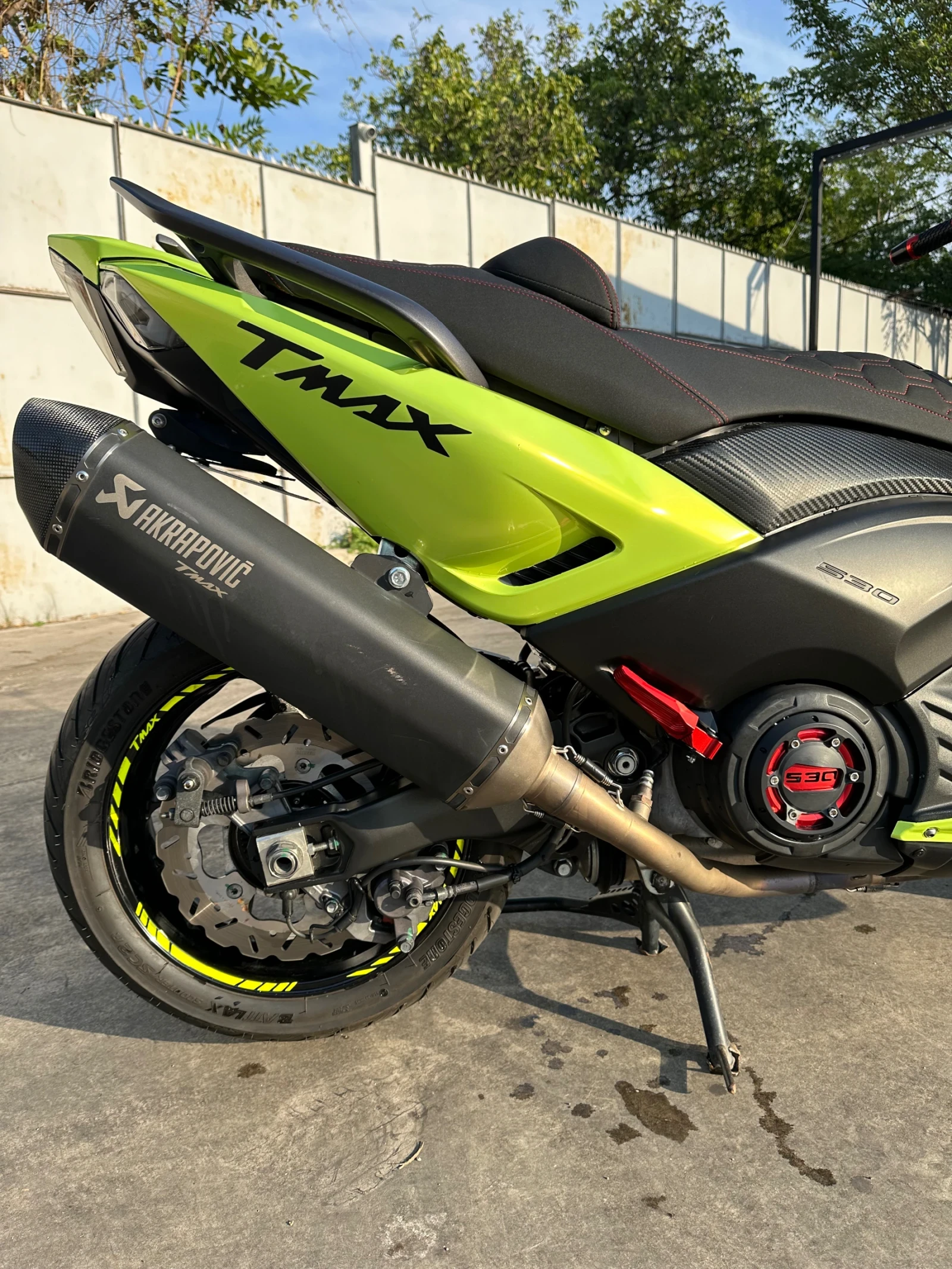 Yamaha T-max 530 KEYLESS! Akrapovic!, снимка 7 - Мотоциклети и мототехника - 55697083