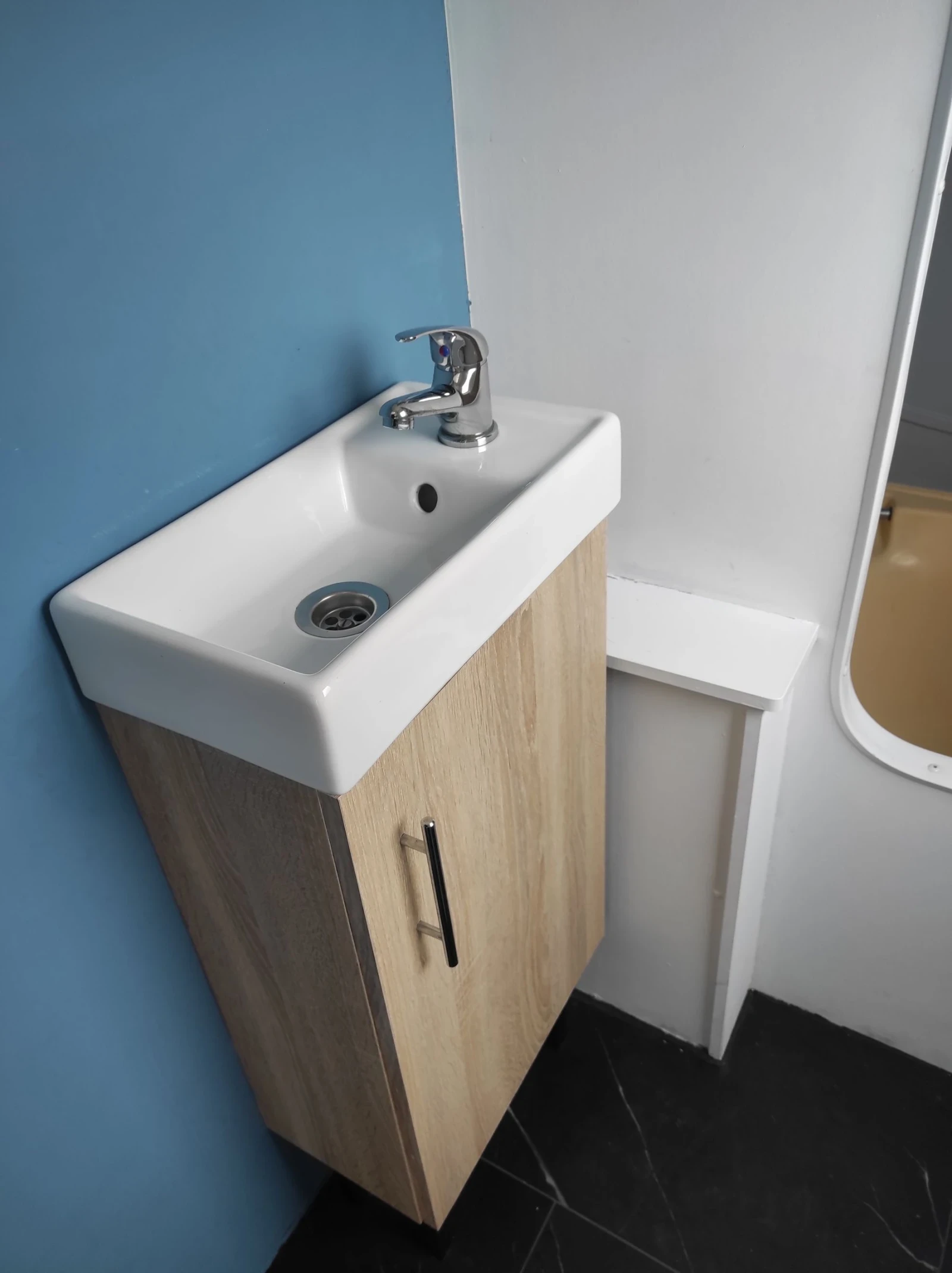 �������� ABI STACARAVAN 900/310 | Mobile.bg � ����������� 15