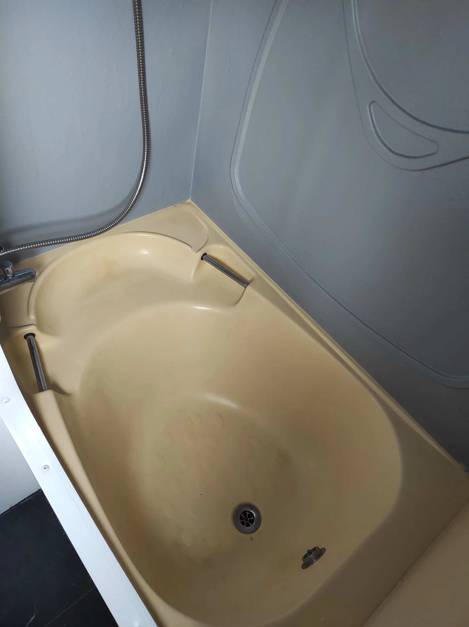 �������� ABI STACARAVAN 900/310 | Mobile.bg � ����������� 14