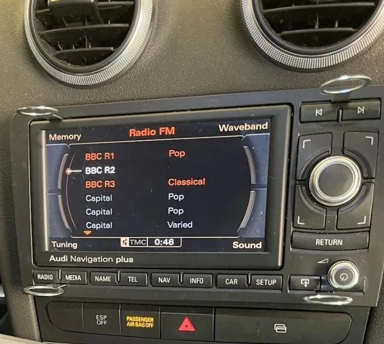 Пластини,щипки за демонтиране на радио/навигация, снимка 3 - Части - 50628811