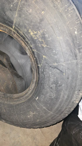 Гуми, снимка 3