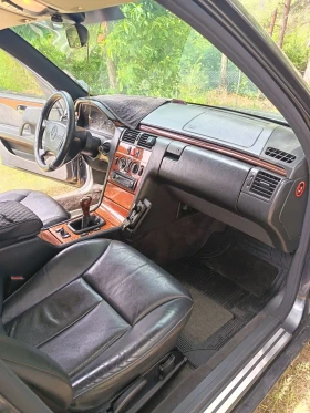 Mercedes-Benz E 200 W210, снимка 9