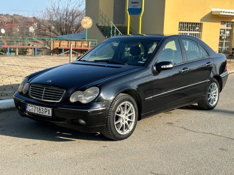 Mercedes-Benz C 220 CDI, снимка 1 - Автомобили и джипове - 48488474