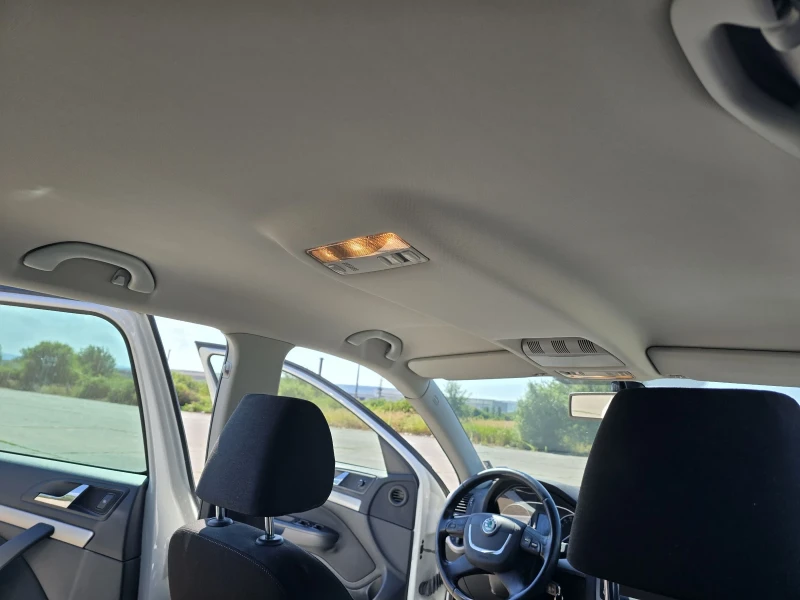 Skoda Octavia, снимка 11 - Автомобили и джипове - 50811267