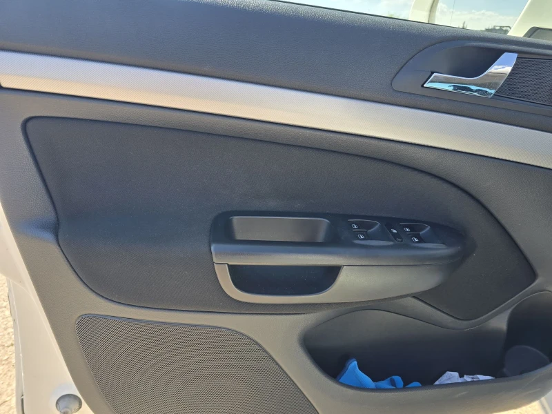 Skoda Octavia, снимка 9 - Автомобили и джипове - 50811267