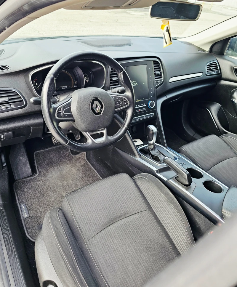 Renault Megane 1.5, снимка 14 - Автомобили и джипове - 52242583