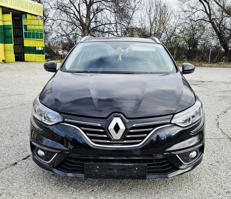 Renault Megane 1.5, снимка 8 - Автомобили и джипове - 52242583