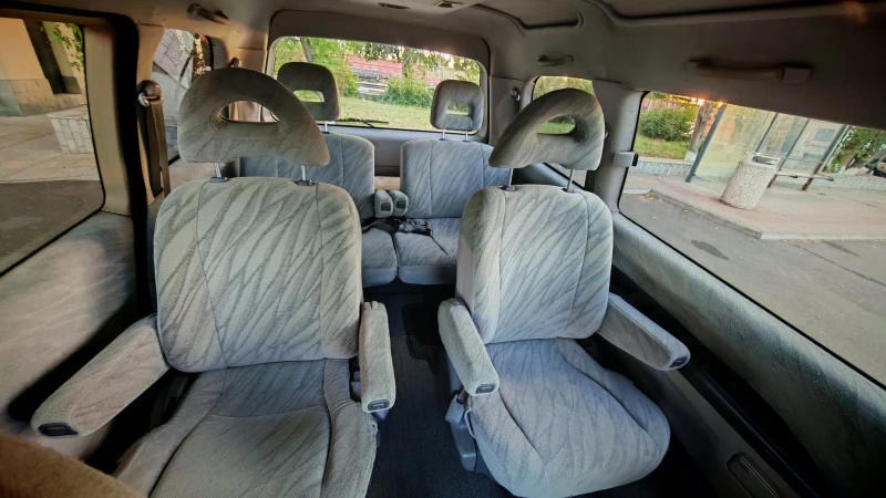 Mitsubishi Space gear, снимка 9 - Автомобили и джипове - 52421444