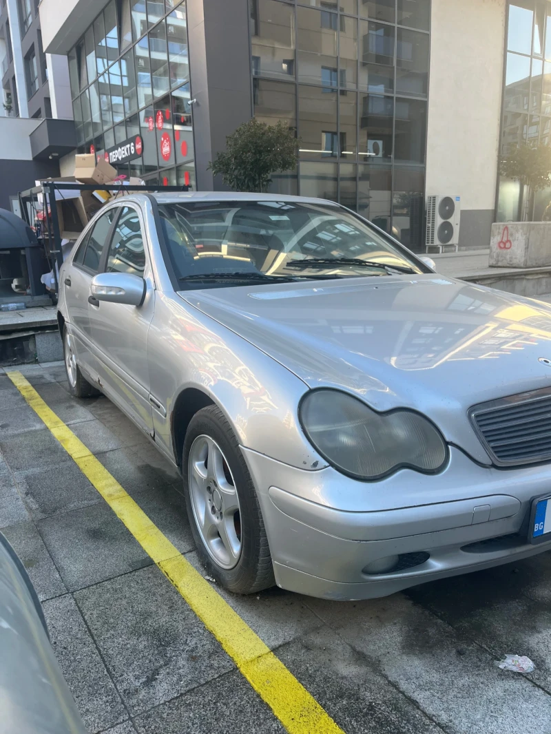 Mercedes-Benz C 200, снимка 3 - Автомобили и джипове - 53010969