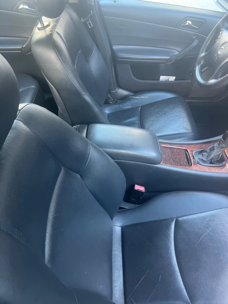 Mercedes-Benz C 200, снимка 9 - Автомобили и джипове - 53010969