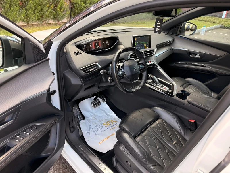 Peugeot 3008 GT/FullLED/KeyGO/Pano/Assist/360, снимка 11 - Автомобили и джипове - 53397041
