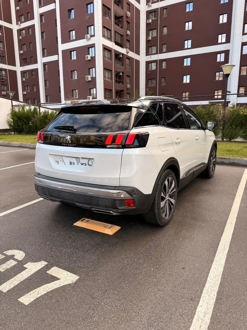 Peugeot 3008 GT/FullLED/KeyGO/Pano/Assist/360, снимка 4 - Автомобили и джипове - 53397041