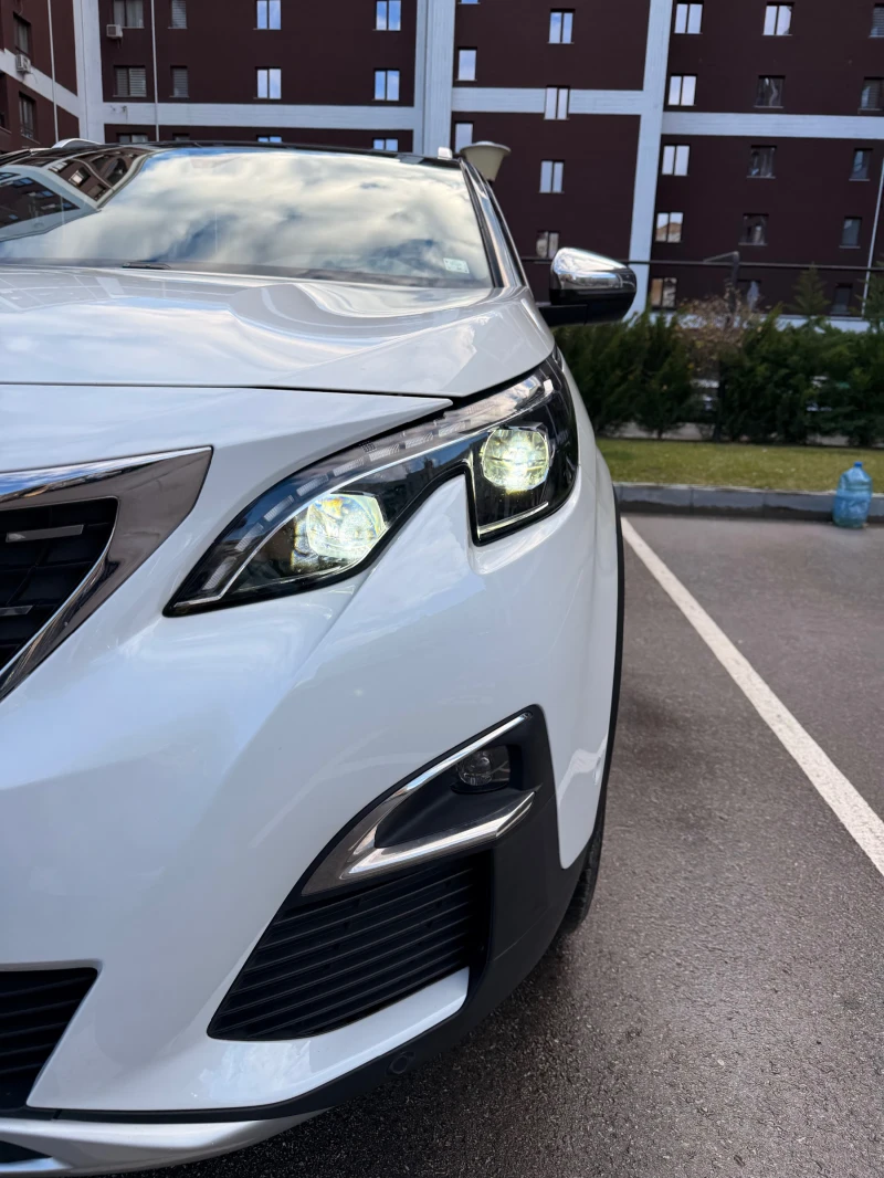 Peugeot 3008 GT/FullLED/KeyGO/Pano/Assist/360, снимка 3 - Автомобили и джипове - 53397041