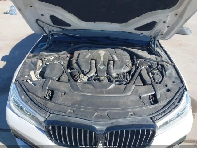 BMW 750 4.4L V-8 DI, DOHC, VVT, TURBO, 445HP, снимка 13 - Автомобили и джипове - 53419456