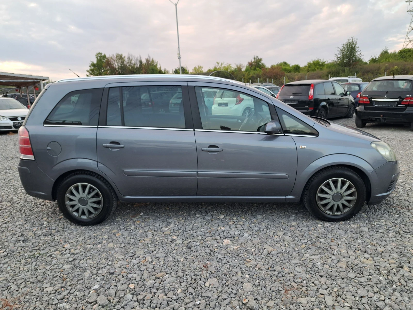 Opel Zafira 1.6 klima - изображение 4