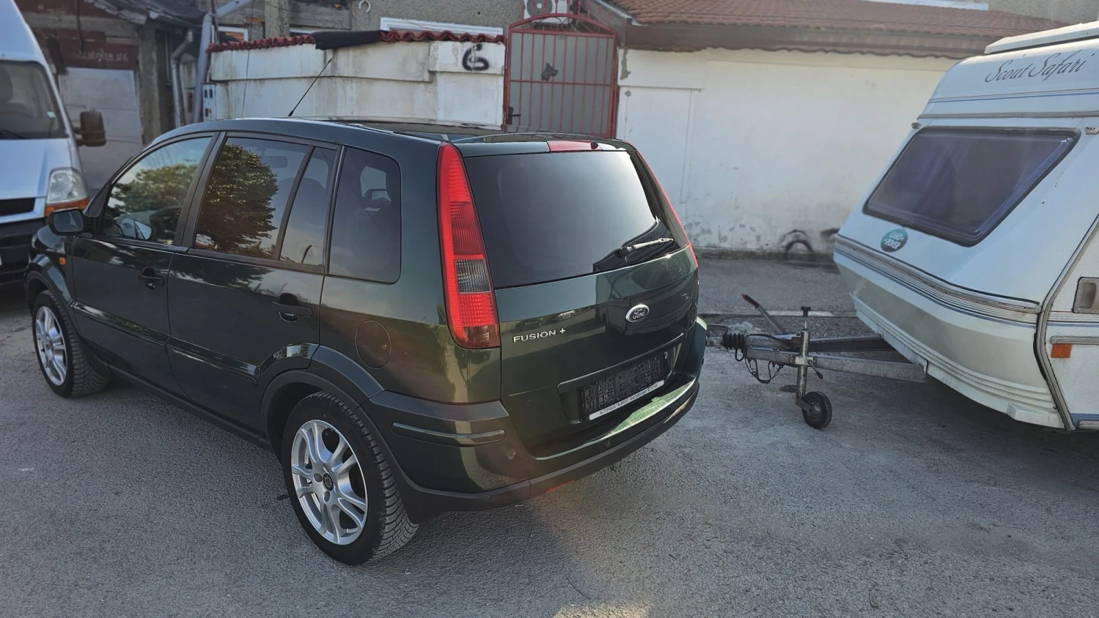 Ford Fusion Продава се Форд фусион 2006 Facelift 1.6benzin - изображение 7
