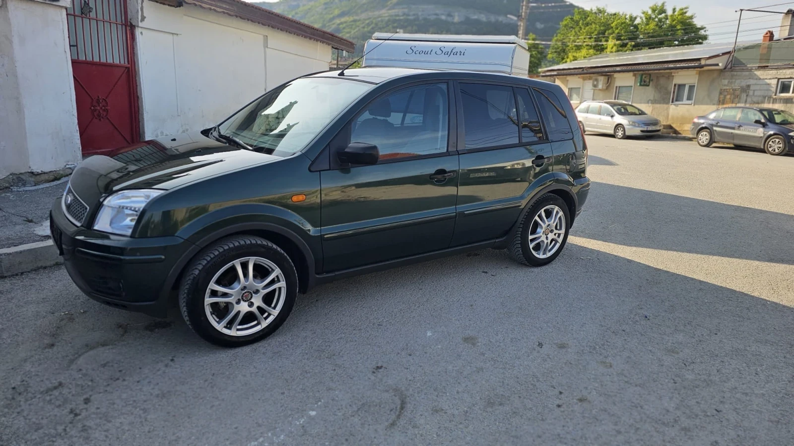 Ford Fusion Продава се Форд фусион 2006 Facelift 1.6benzin - изображение 2