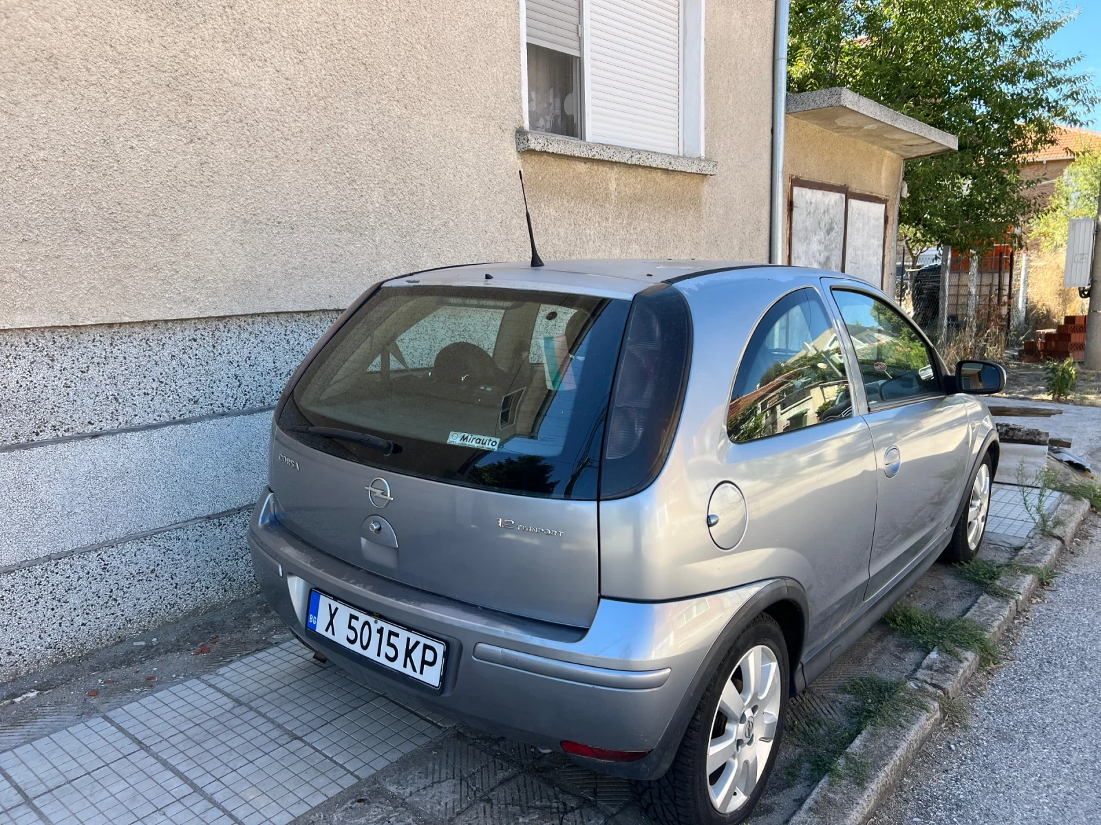 Opel Corsa 1.2 twinport - изображение 3