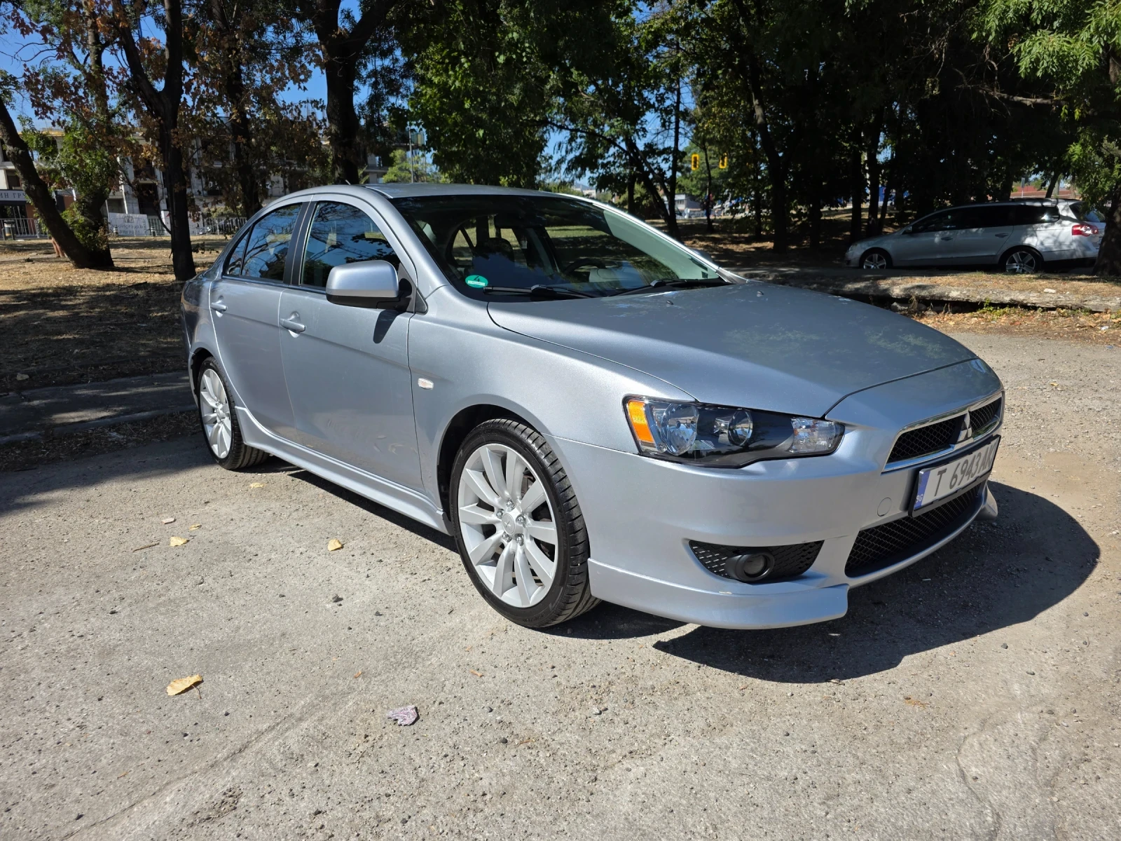 Mitsubishi Lancer 1.8 MIVEC 143 к.с. - изображение 3