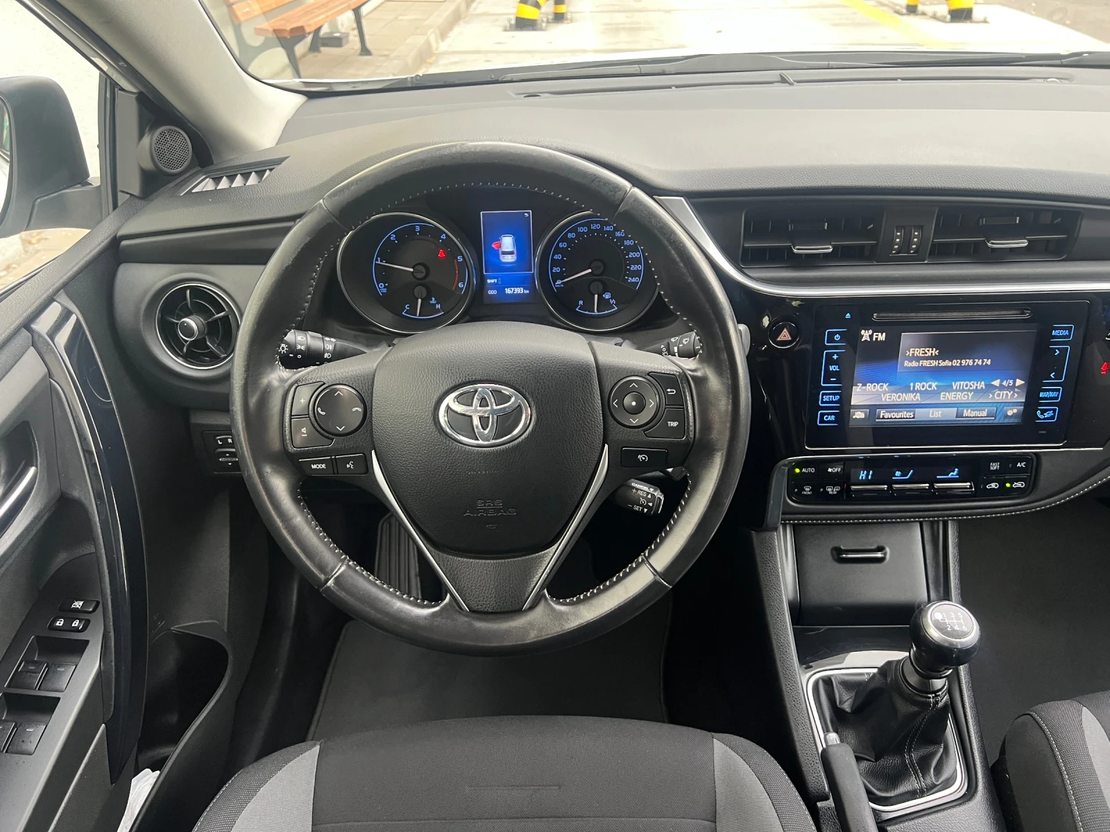 Toyota Auris * 1.6D4D* Facelift* 3xTOP..!!! | Mobile.bg — изображение 10