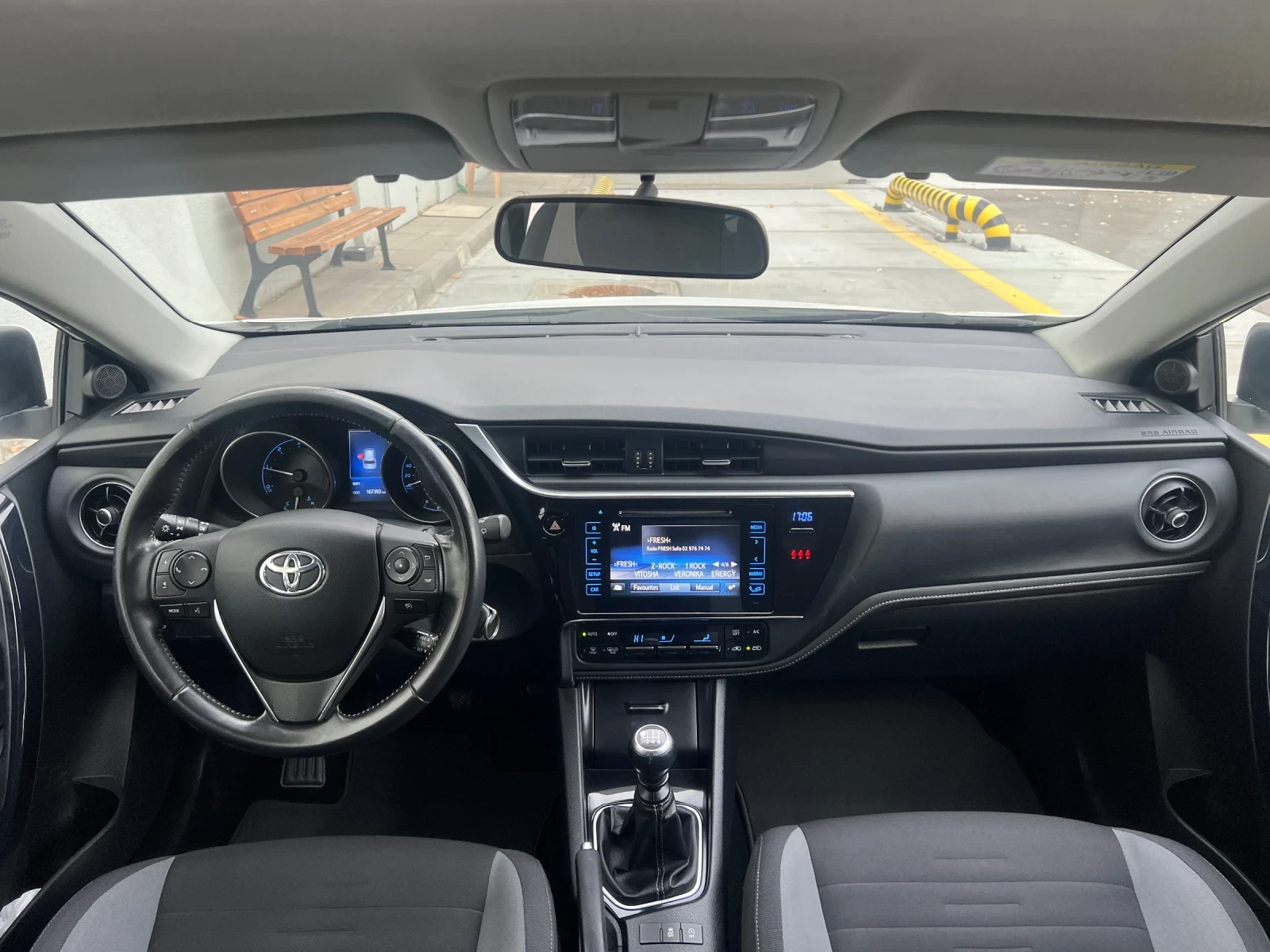 Toyota Auris * 1.6D4D* Facelift* 3xTOP..!!! | Mobile.bg — изображение 9